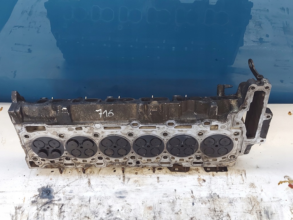 Головка bmw x5 e70 2011 r 4.0 d 780764107 в Украине