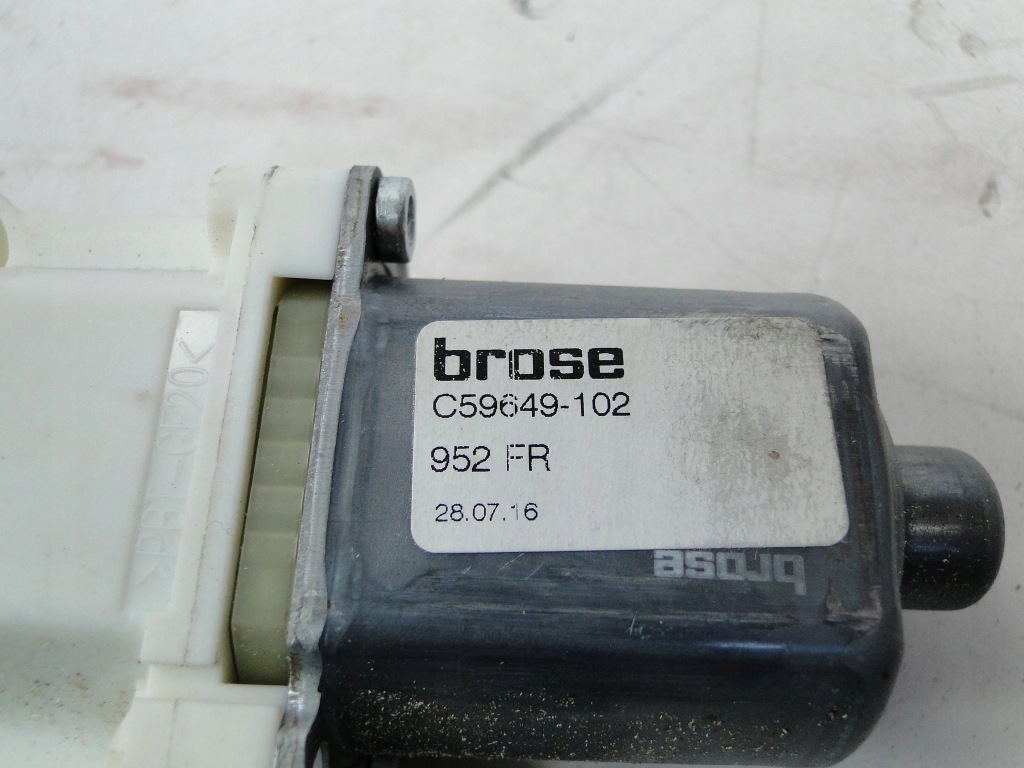 фото №5, Моторчик подъёма окон alfa giulia c59650-102/694-102