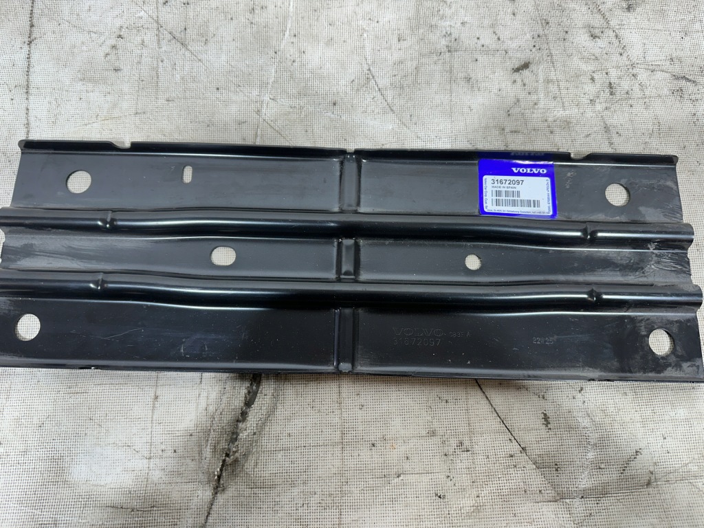 фото №1, Балка кронштейн кронштейн volvo xc60 ii 2 lift 31672097