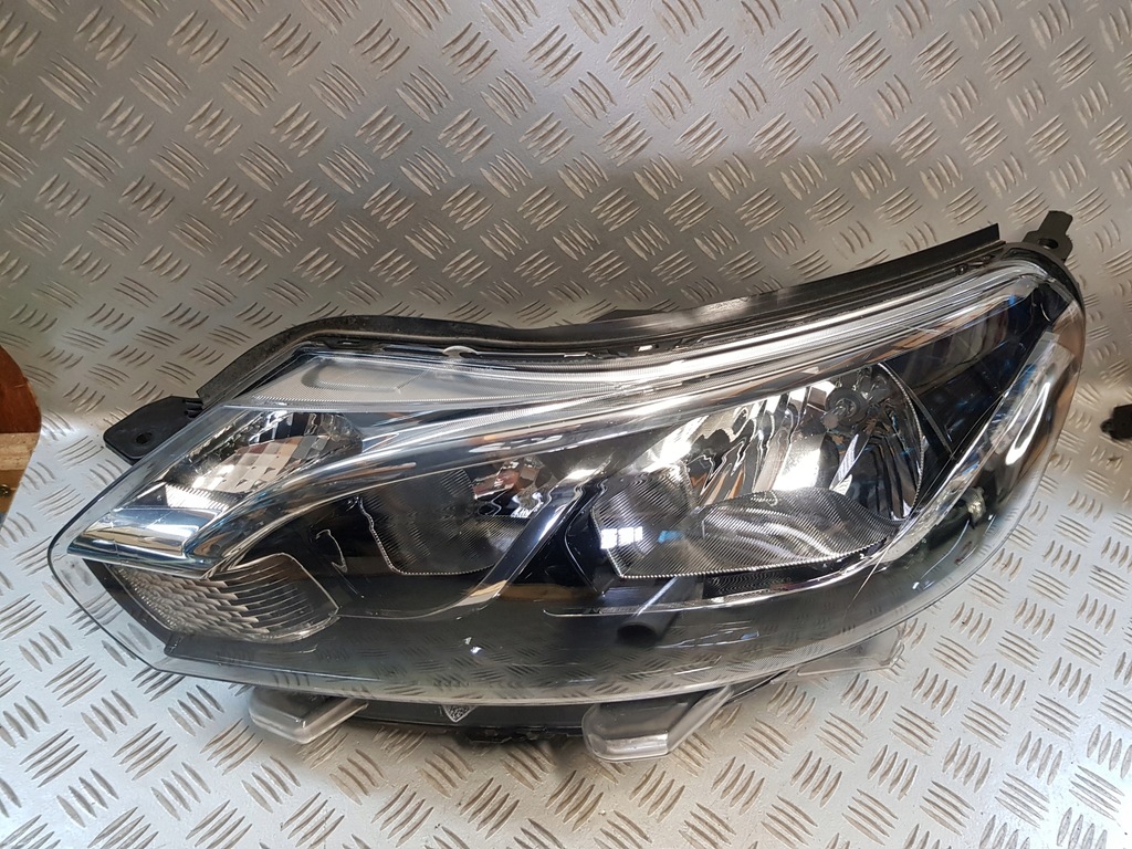 фото №1, Лампа ліва лівий перед передня toyota proace 16 17