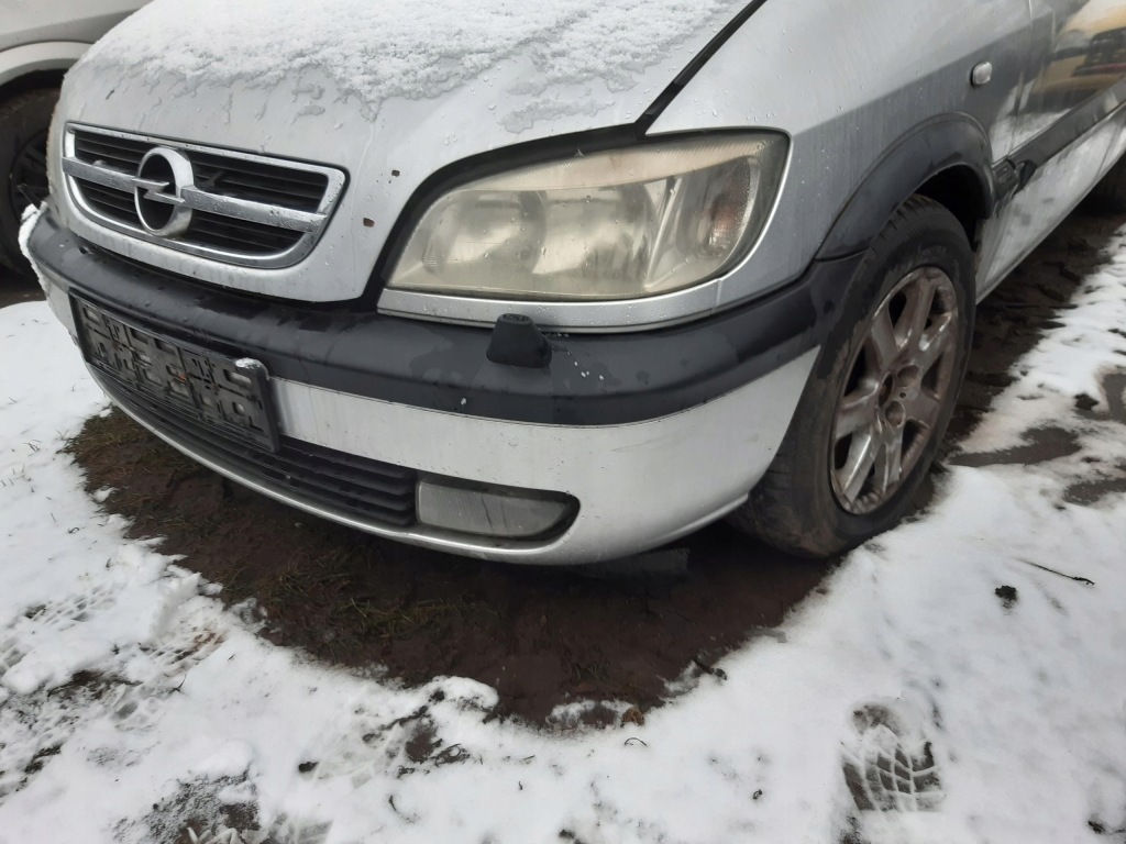 фото №1, Передний бампер opel zafira a z147