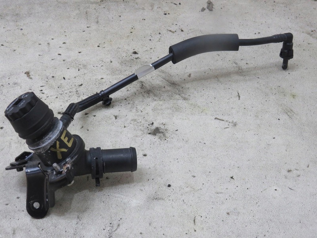 фото №1, Заливна горловина adblue jaguar xe x760