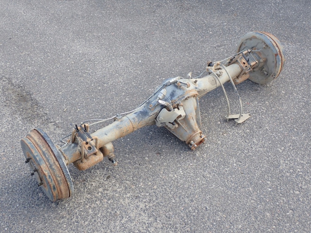 фото №1, Мост дифференциал балка oś подвеска задняя задняя toyota hilux viii 2.3d 110kw