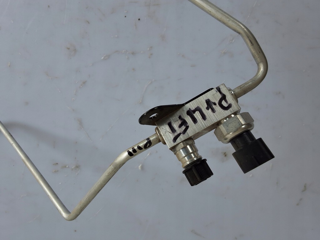 фото №7, Toyota prius iii prius plus lift трубка шланг кондиционера