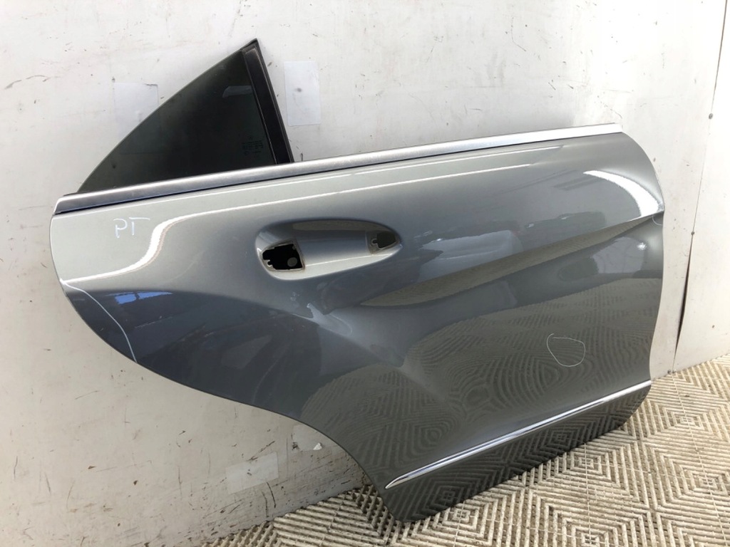 фото №1, Дверь правый задняя mercedes c218 хэтчбек 11-17 palladium silver металлик