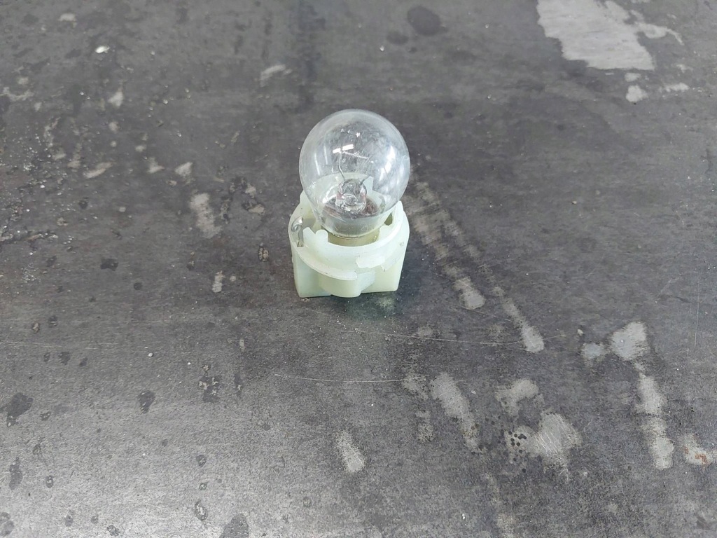 фото №5, Цоколь лампочка лампи задня mercedes-benz clk a208 w208 133296