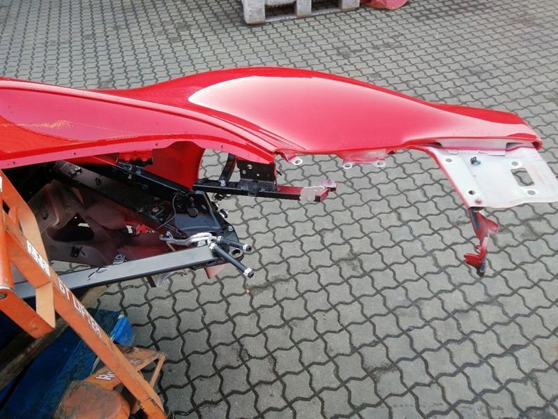 Купить Ferrari 296 gtb 296gtb f171 правый rear wing 985955959 fender