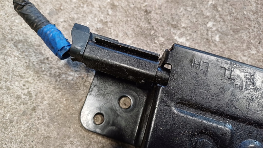 фото №4, Hyundai tucson iii замок капот europa