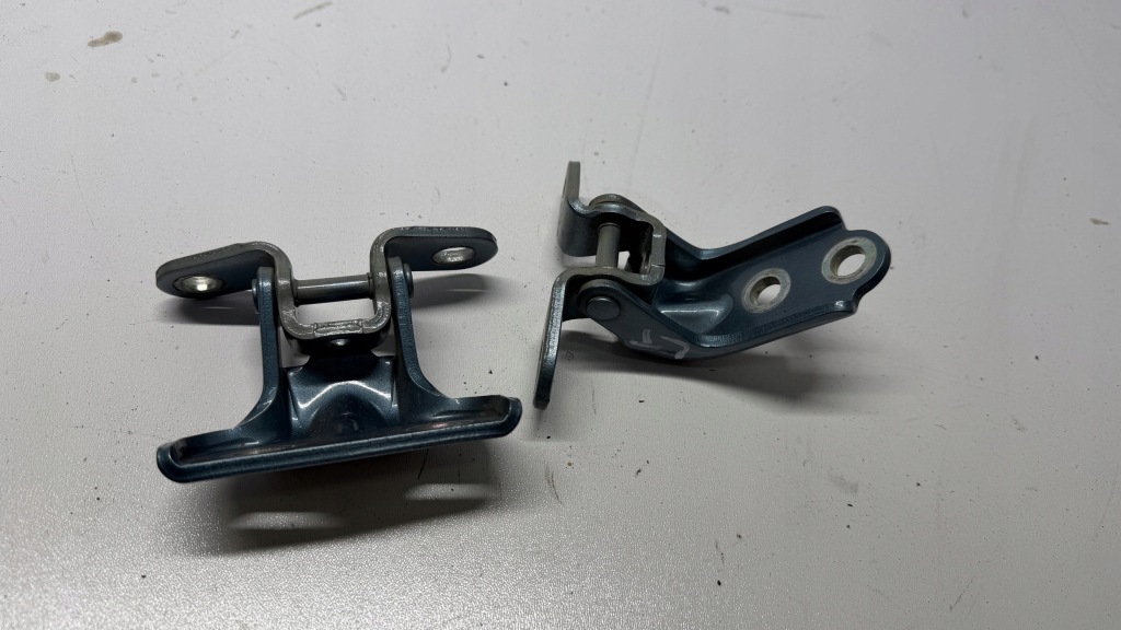 фото №1, Hyundai kona петля петлі двері ліва лівий задня задні su8 18-21