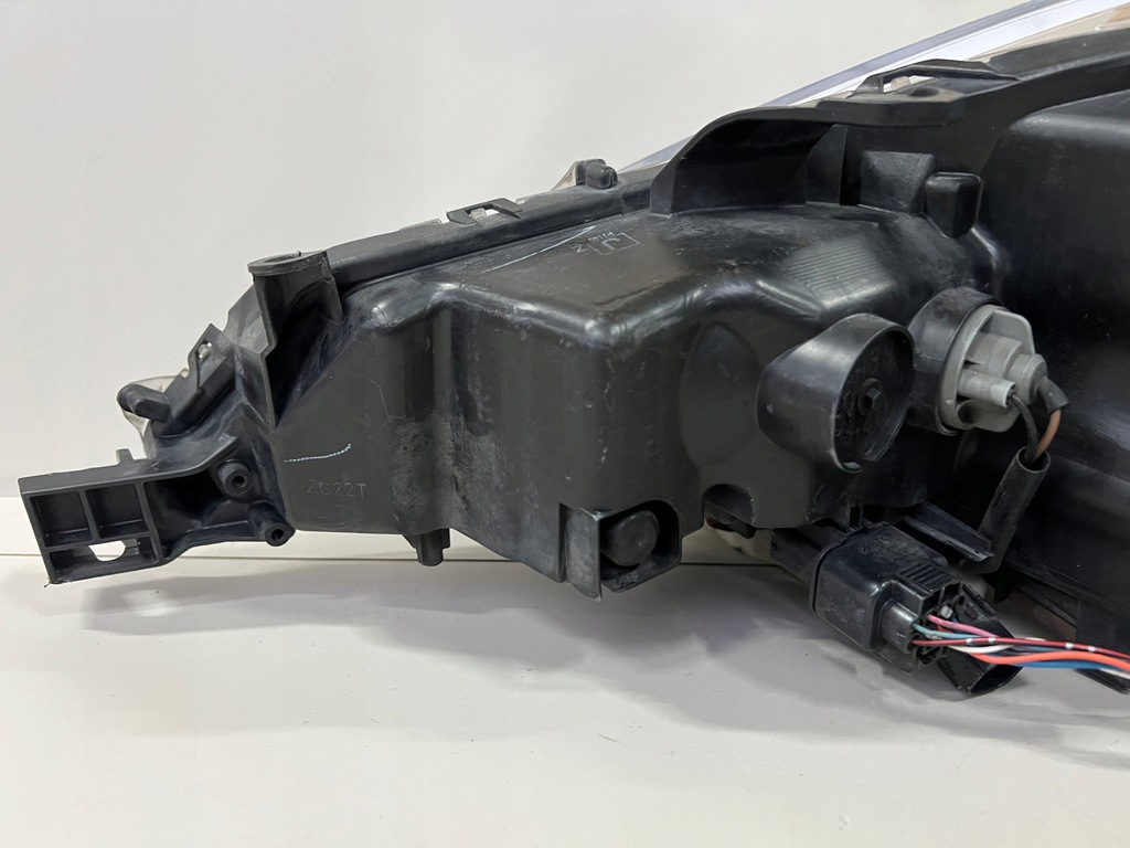 фото №8, Лампа передняя правая peugeot 4007 ксенон