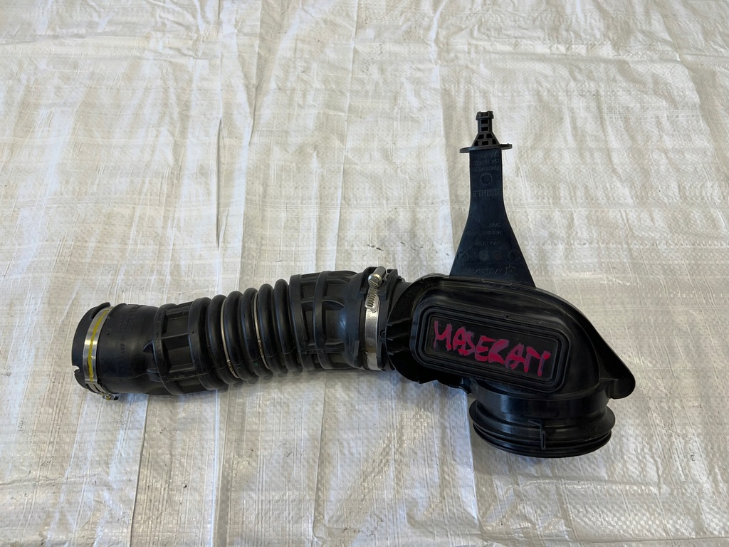 фото №1, Maserati впуск воздухозаборник воздуха 670038728