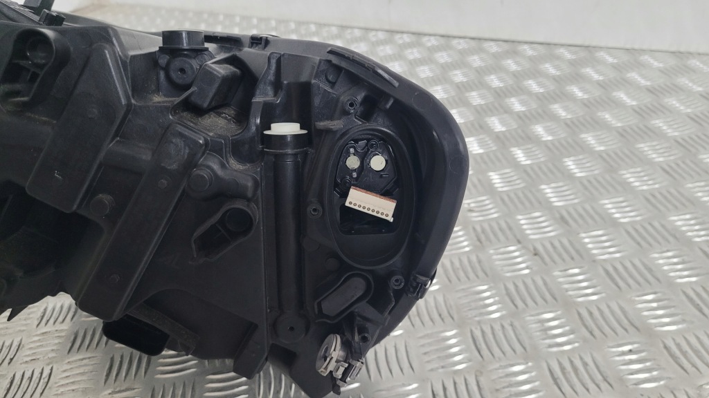 фото №12, Лампа bmw 2 f45 f46 lift lci 18-22 full led 8738642 оригинал europa правая