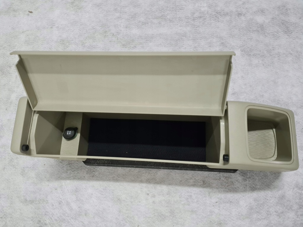 фото №4, Volvo fh4 бардачок полка кабины левая