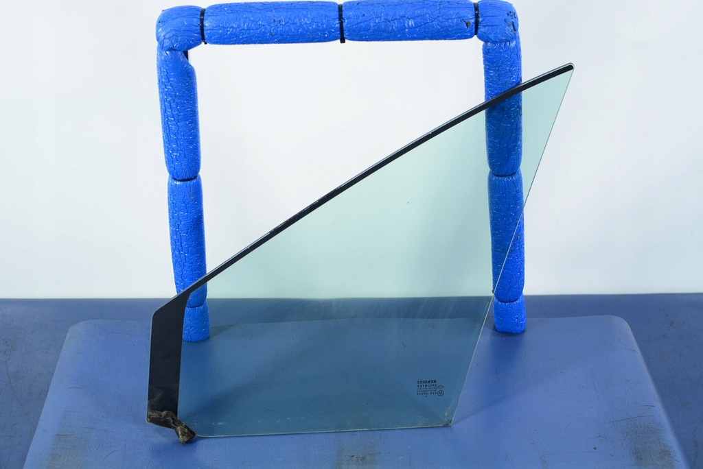 фото №3, Scenic ii стекло дверная правая передняя малый 04