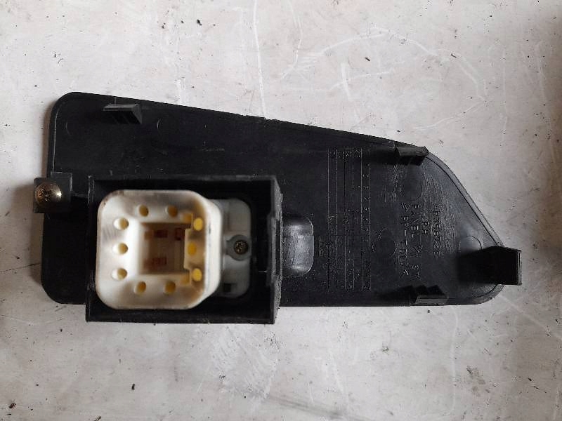 фото №3, Панель вікон mr356728 mitsubishi space runner