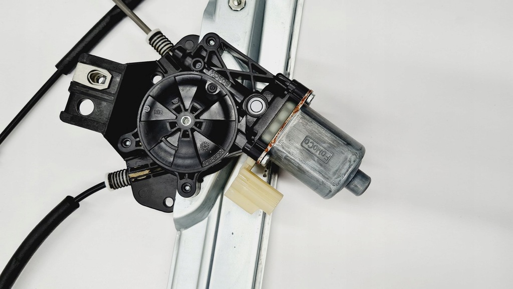 фото №7, Подъемник стекло правый перед 2-контакты ford kuga mk2