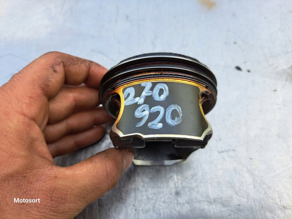 фото №4, Mercedes w205 c200 поршень a2701917 cgi