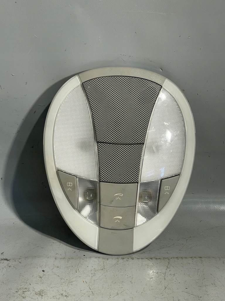 фото №1, Mercedes cls w219 лампа освітлення кабіни a2198201401