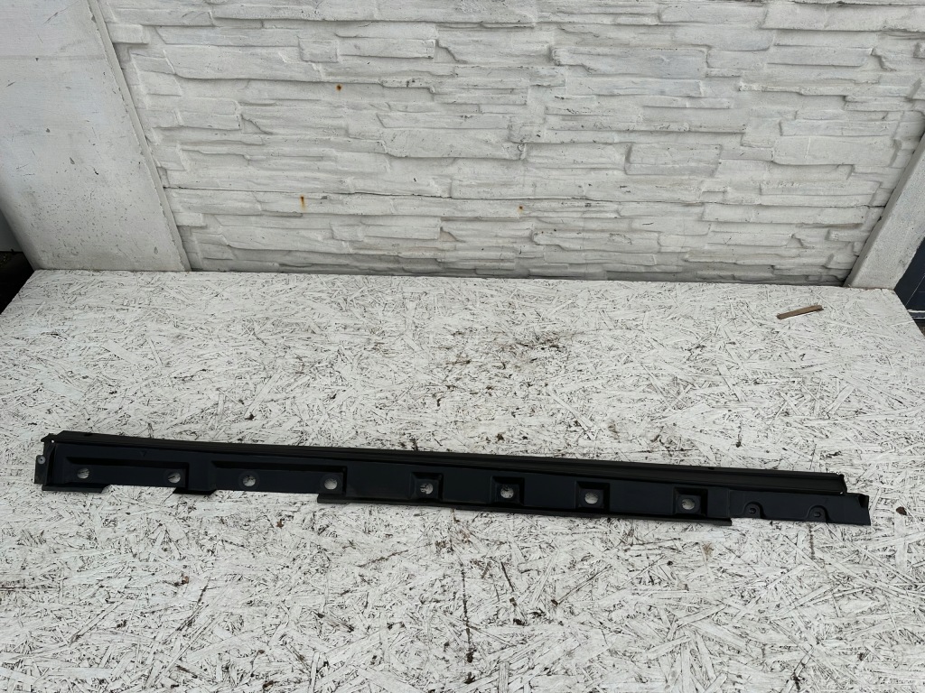 фото №1, Rav4 v молдинг поріг права 75850-42030