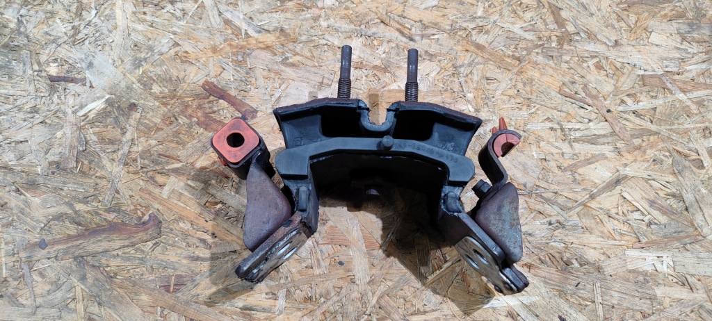 фото №1, Кронштейн кронштейн коробки expedition navigator 2007-