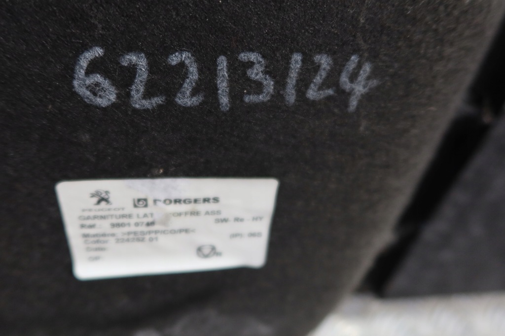 фото №8, Обшивка багажника правый peugeot 3008 гибрид 98010749ze