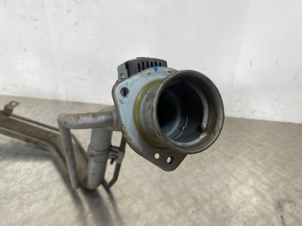 2017 ssangyong rexton заливна горловина пального Доставка