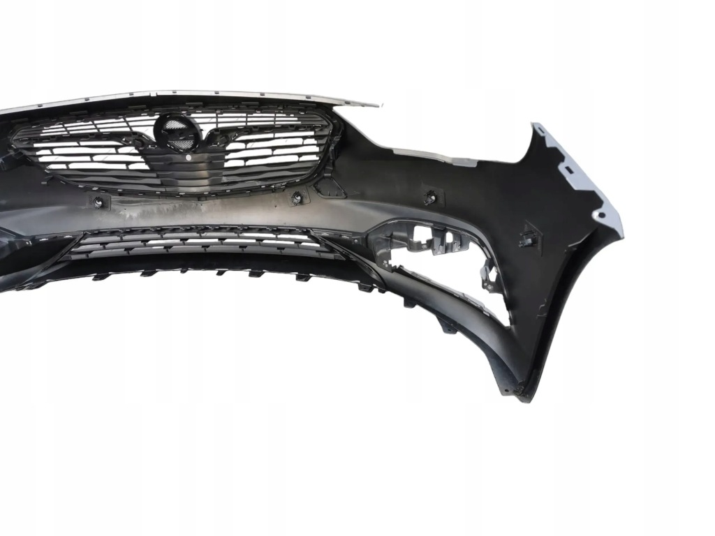 Бампер, решітка , решітка радіатора, решітка середня opel insignia b дорестайлінг Недорого