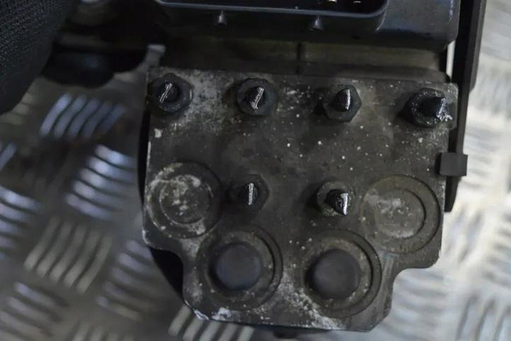 фото №8, Насос abs opel vectra c gts 13664108 1.9l дизель 88kw 2004