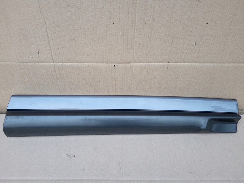 фото №1, Jaguar f-pace svr x761 молдинг дверь перед правая or