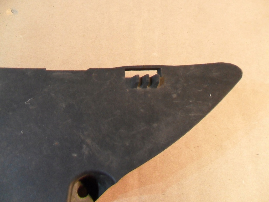 фото №12, Colt z30 vi защита решётка противотуманной фары правая mn170434