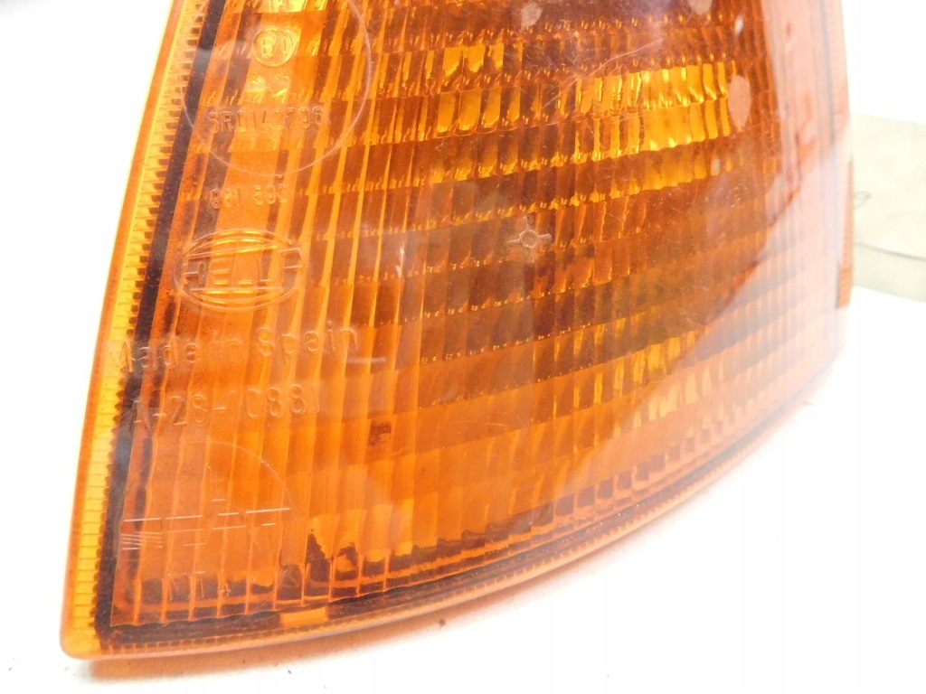 Лампа поворотник ліва seat toledo 1l0953049 Київ