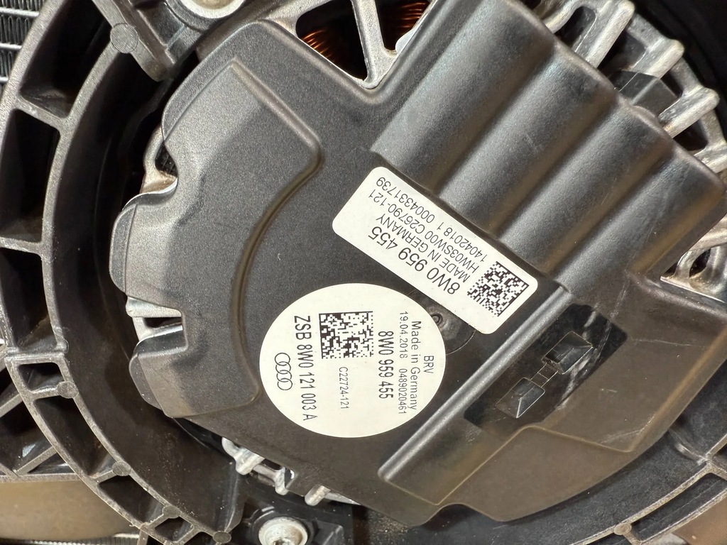 фото №11, Комплект радиатор радиатор вентилятор audi a4 b9 a5 8w 2.0tdi 2015-