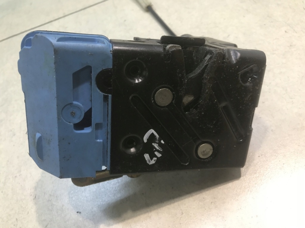 фото №7, Замок дверь левый перед volvo s60 i 8 pin