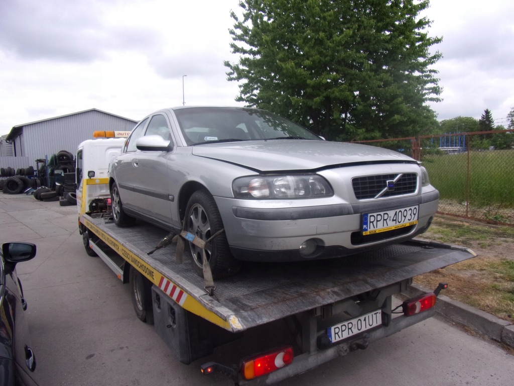 фото №4, Коробка запобіжників volvo s60 9452993