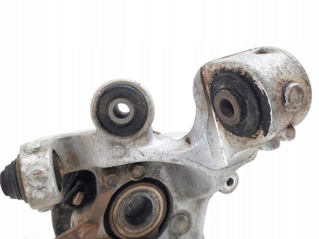 2005 cadillac srx ступица колеса заднего Цена