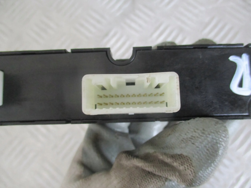 фото №7, Вимикач аварійних 93700-1h000 kia ceed i 06-12r. 1.6 crdi