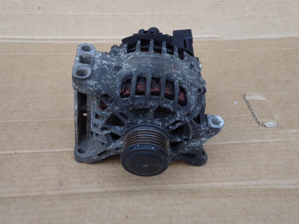 Купить Mercedes b-klasa w245 2.0t генератор a2661540902