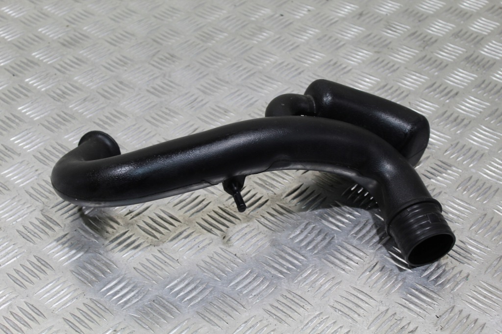 фото №1, Впуск шланг воздуха polo 2g 2g0 04c129618m