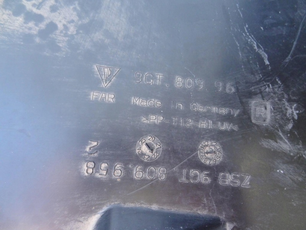 Праве підкрилок перед 9gt809958 porsche cayman gt4 boxster spyder 2019^ Київ