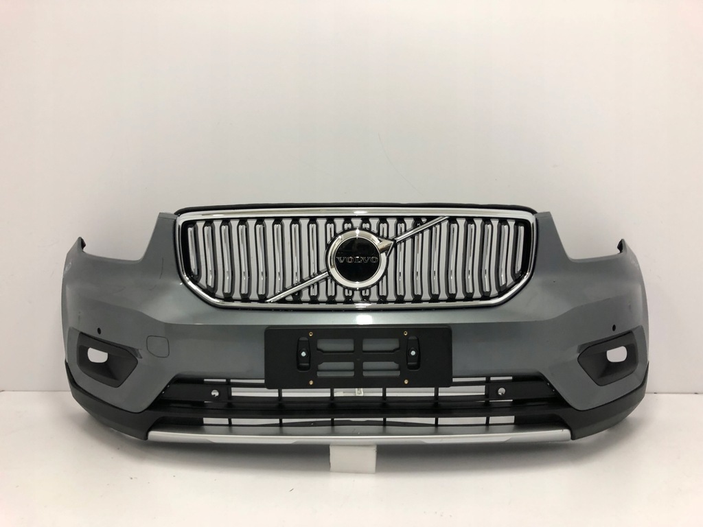 фото №1, Volvo xc40 przed lift 2017- бампер передній