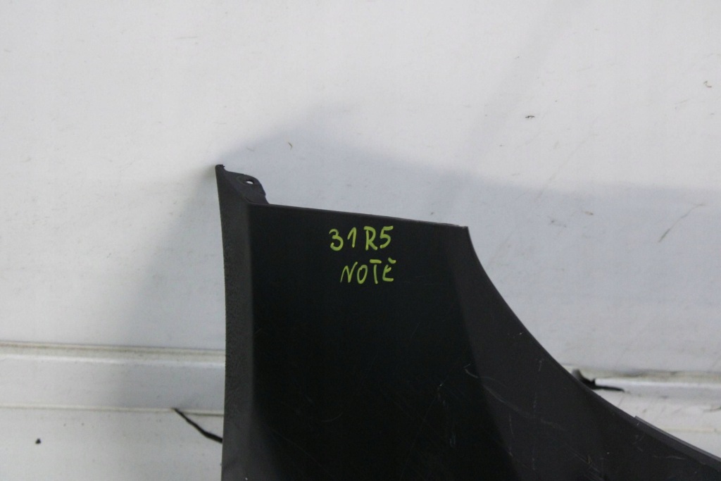 Nissan note 1 e11 2006r- бампер перед передний z11- код лакокрасочного покрытия Цена