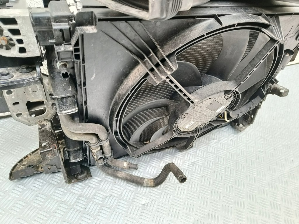 Maserati quattroporte 2018 19- ремень перед передний усилитель радиатор америка Оригинал