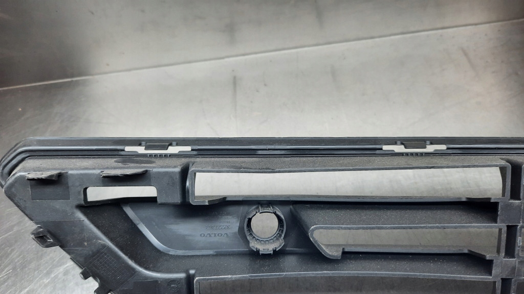 фото №14, Решітка бампера середня 32227363 volvo v90 cc s90 pdc