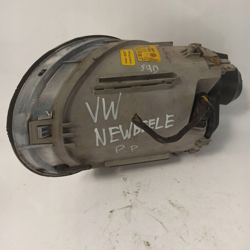 фото №6, Volkswagen new beetle лампа правая перед 0301163202