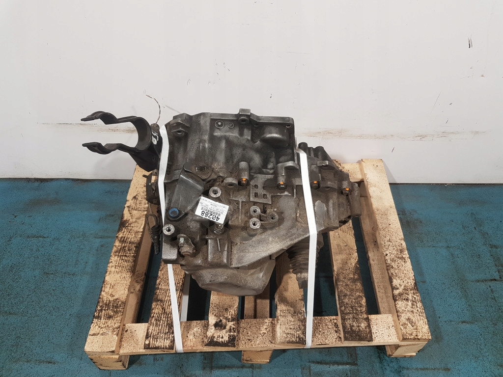 фото №1, Volvo v40 1.9 td коробка передач передач механічна 1023765