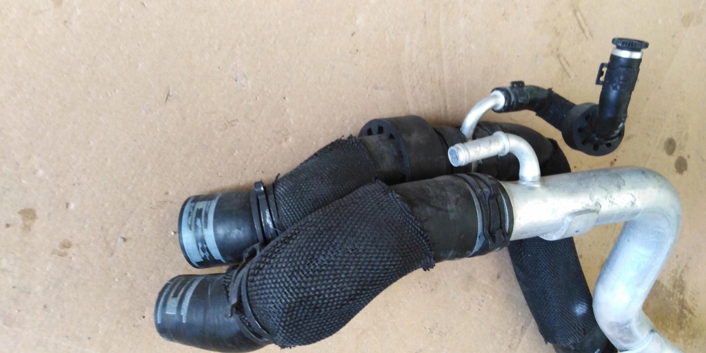 фото №4, Audi r8 4s трубка wąż шланг wody 4s0121065e 4s0121053d