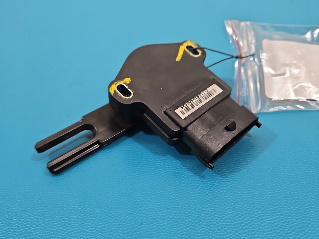 Купити Датчик зчеплення hyundai i40 6pin
