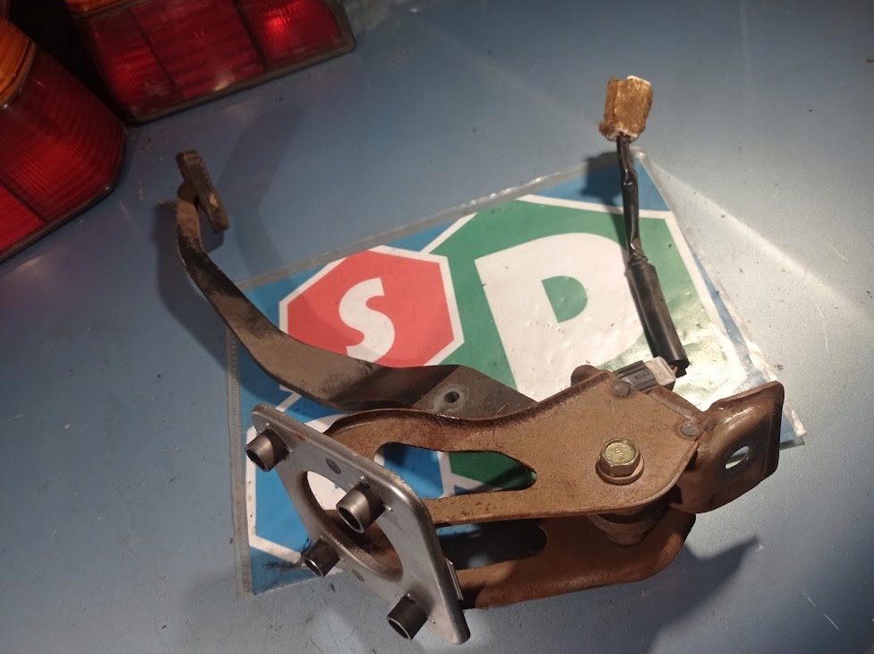 фото №5, Педаль тормоза тормоз датчик стоп toyota paseo