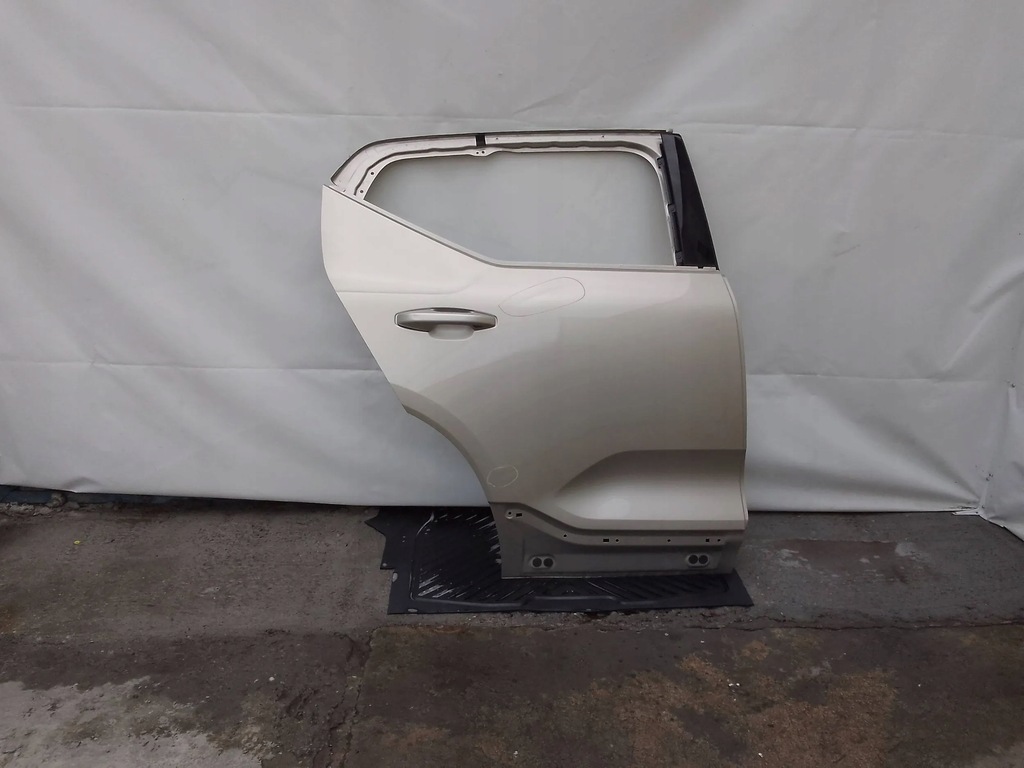 фото №1, Volvo xc40 дверь задние правое 2018-2022