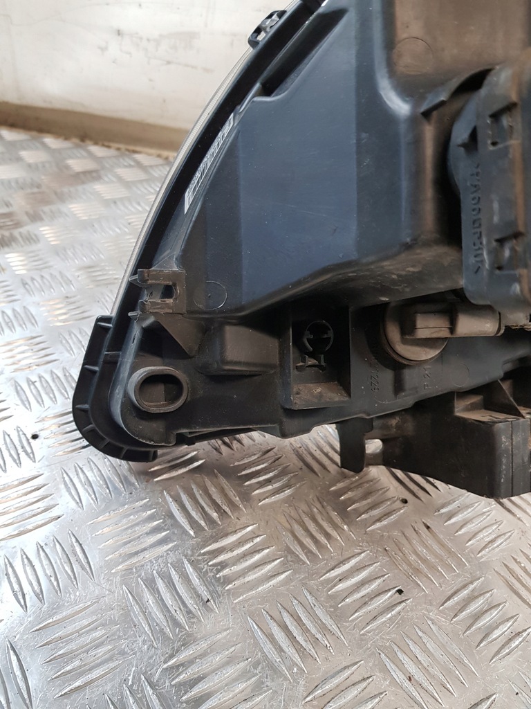 фото №15, Лампа права перед 7701069077 renault kangoo i lift europa